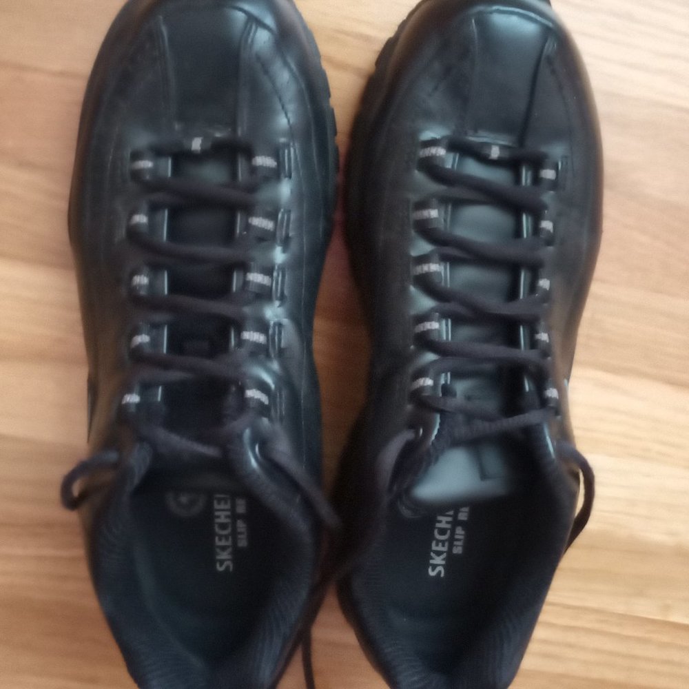 Sketchers Black Sneakers Work Slip Resistant 8.5